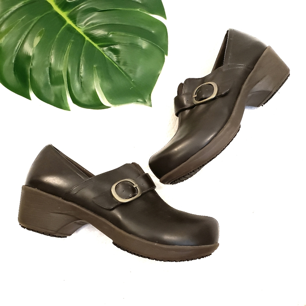 SAFE T STEP COMFORT GRETCHEN CLOG  BROWN SHOES